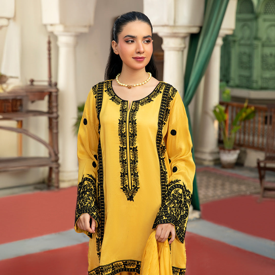 Elegant Yellow 3PC Tussle Silk Suit with Classic Black Contrast